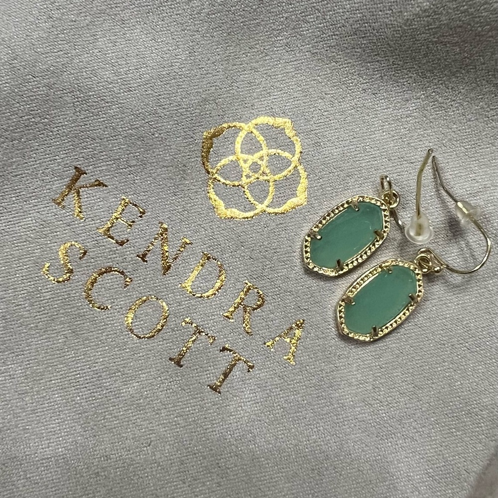 Kendra Scott green dangle earrings